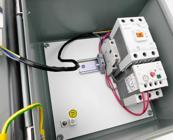 25 HP 480V Steel Enclosed Motor Starter, Nema 4, Push Button 